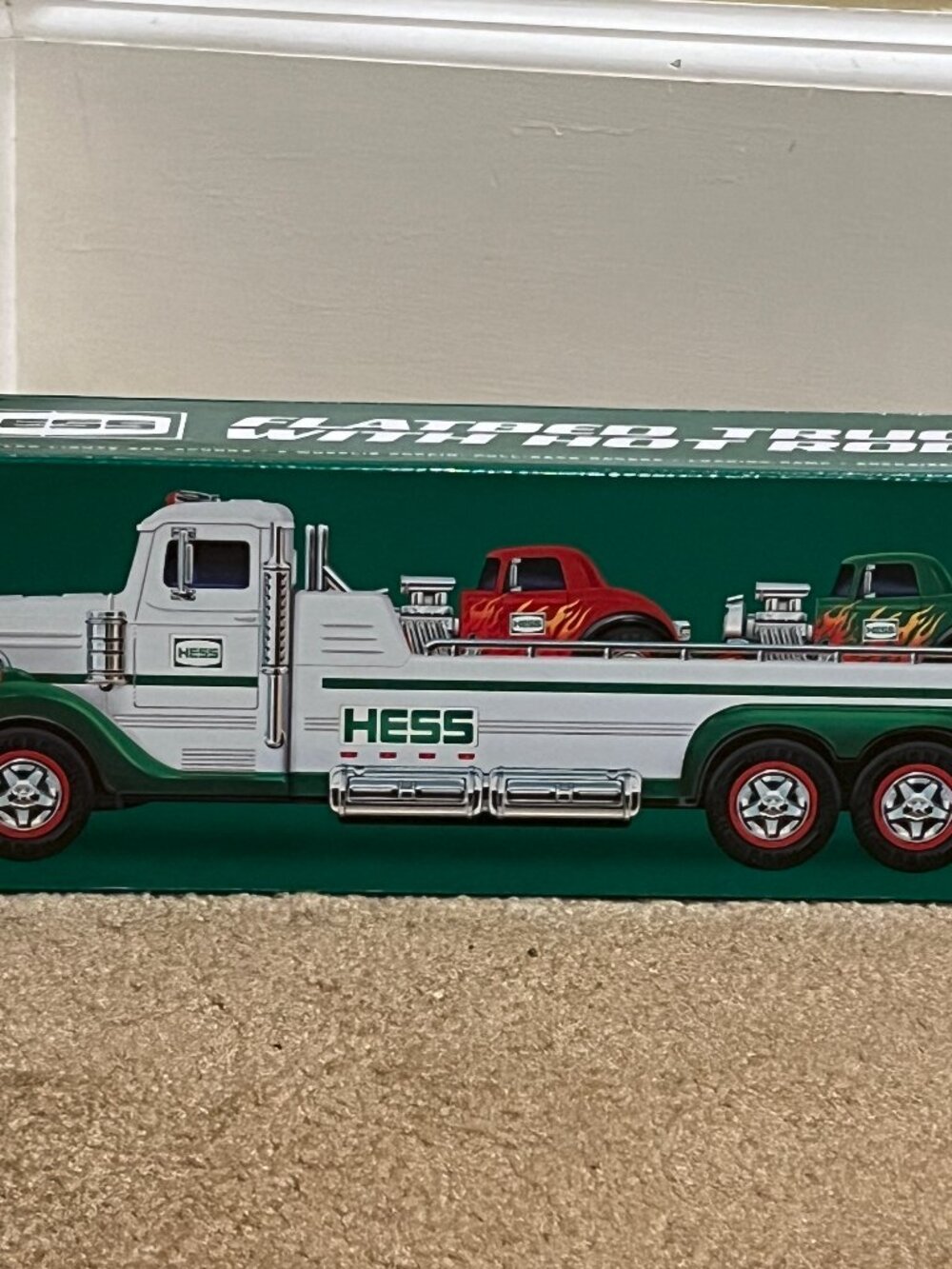 2022 Hess Truck – Flatbed Truck with Hot Rods, NIB